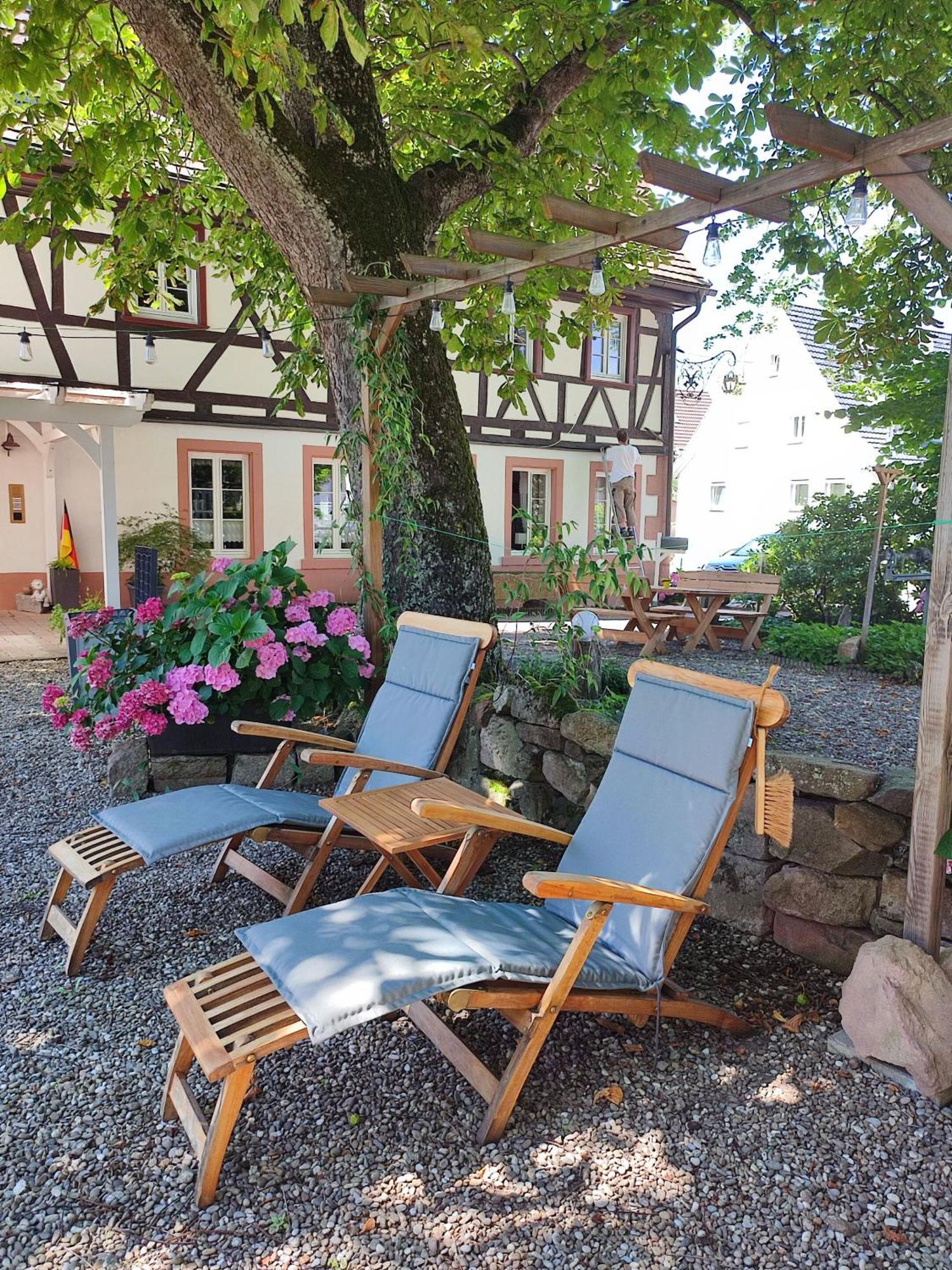 Boutique-Hotel Krone Denzlingen Exterior foto